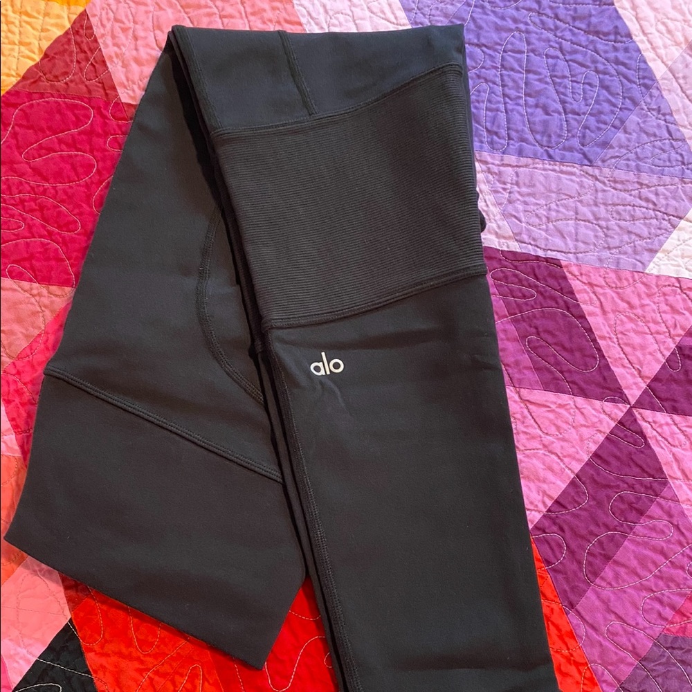 Alo Yoga High Waist Avenue Leggings
